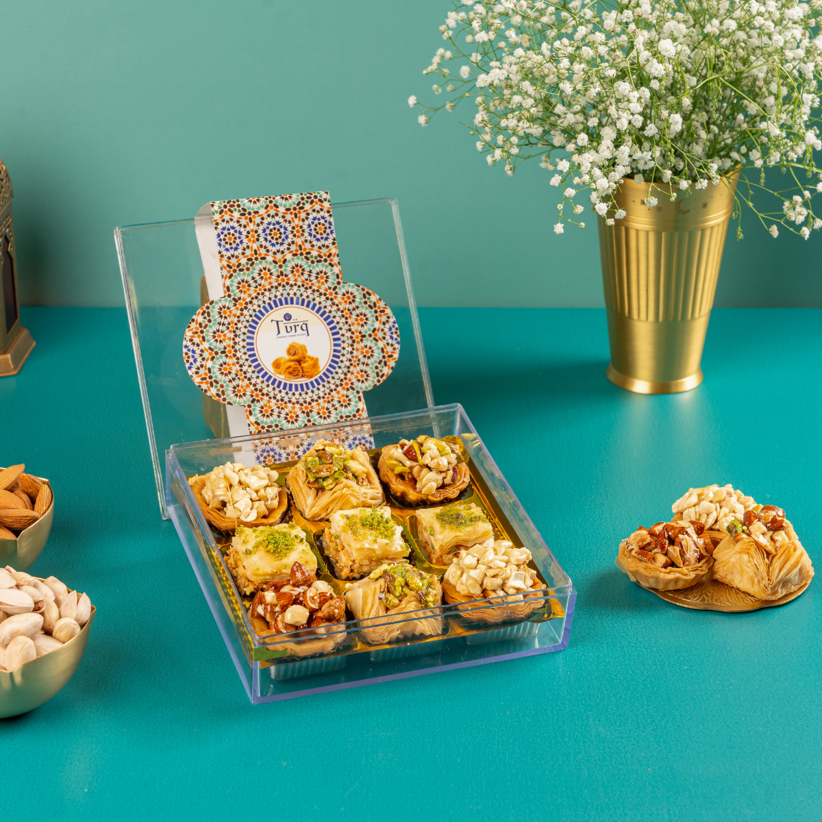 Assorted Baklavas (9pcs).