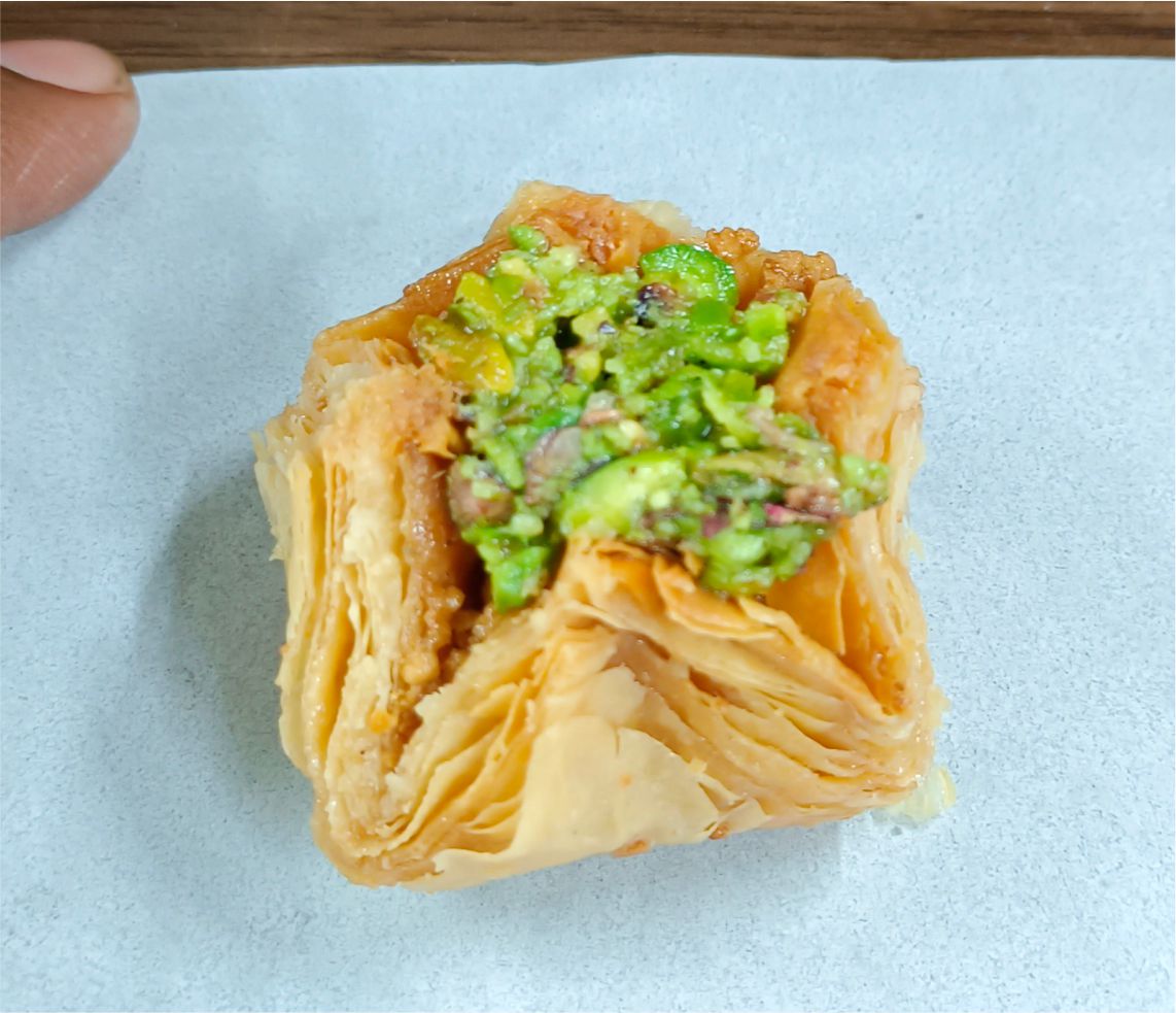 Pista Pyramid Baklawa