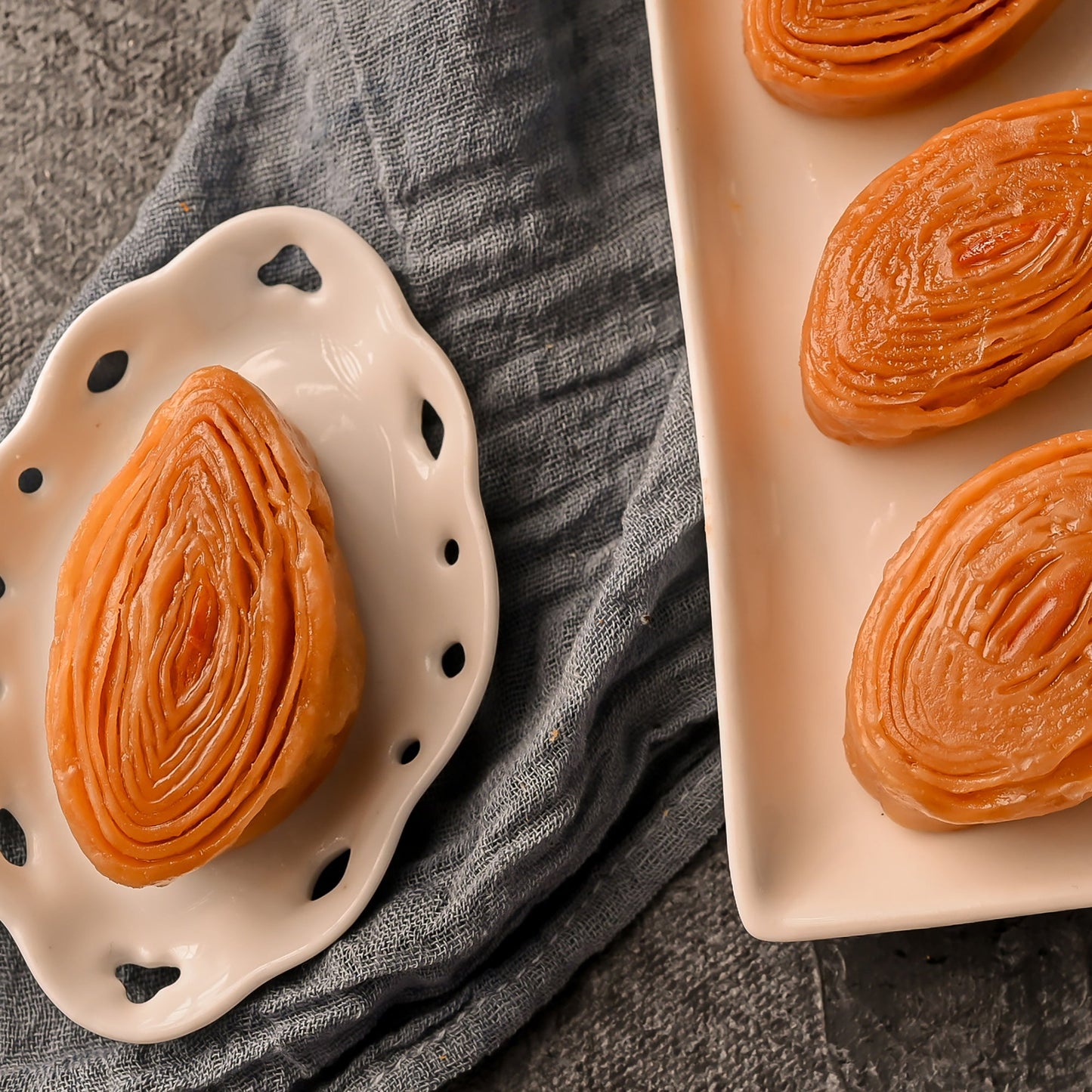 Madatha Kaja (Small)